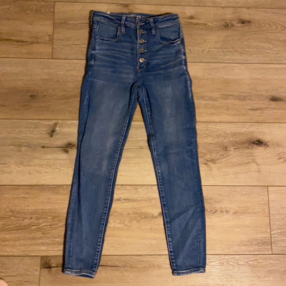 American Eagle high waisted button skinny jeans size 6